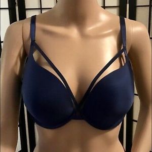 Victoria’s Secret Strappy Push Up Bra